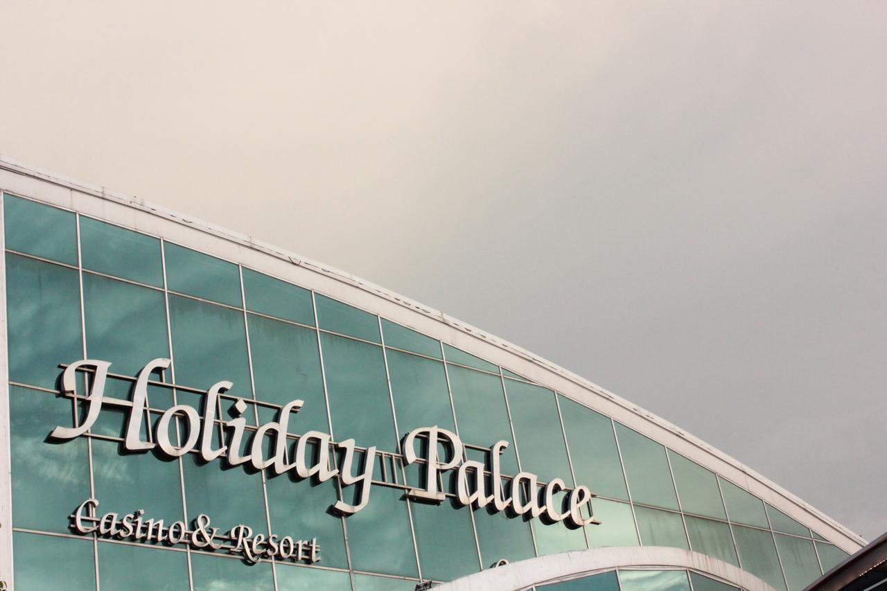 Holiday Palace Ou Chrov Exterior foto